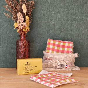 kit savon fleur de tiaré et lingettes carreaux
