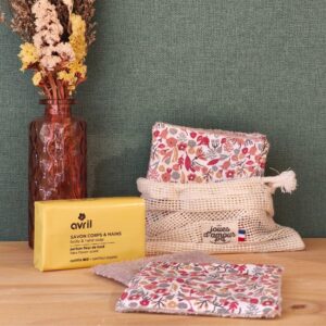 kit savon fleur de tiaré et lingettes fleuries